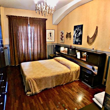 Elegante Appartamento Vicino Al Centro Турин Екстер'єр фото